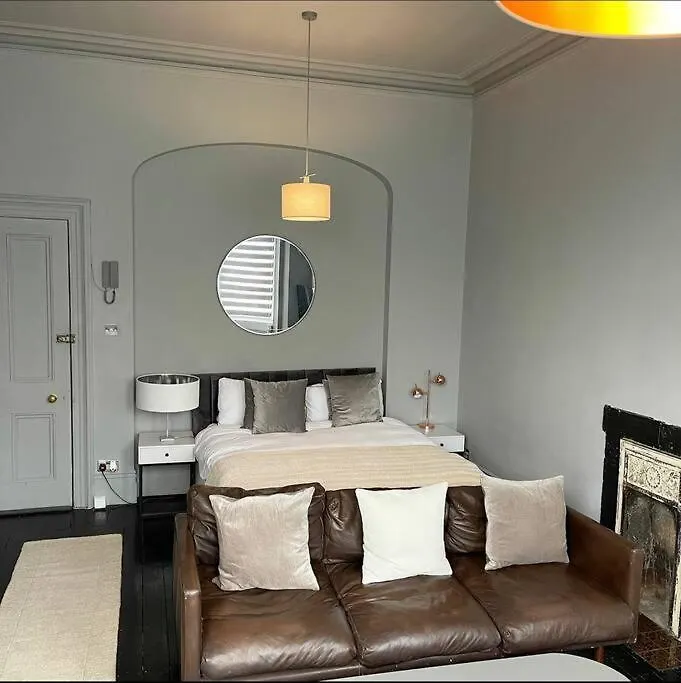 Elegant Studio In Central Hove - 5 Min Walk To Beach - 10 Min To 布赖顿