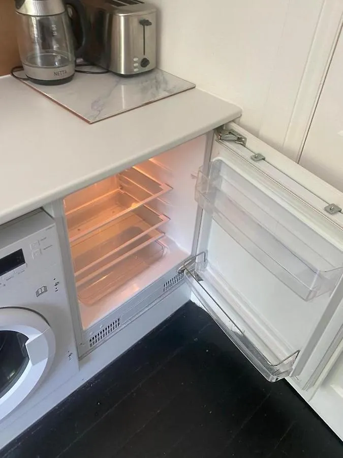 Elegant Studio In Central Hove - 5 Min Walk To Beach - 10 Min To 布赖顿