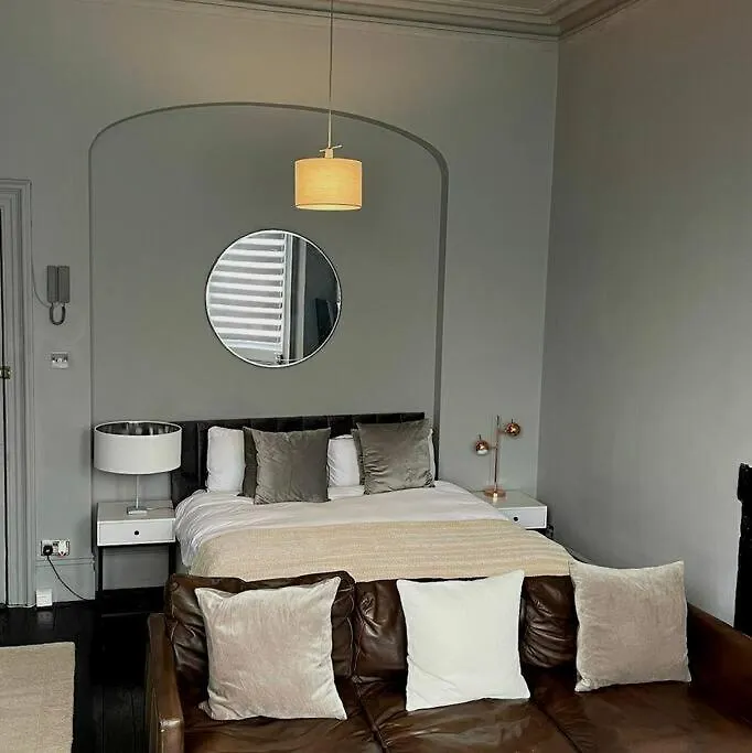 Elegant Studio In Central Hove - 5 Min Walk To Beach - 10 Min To Brighton