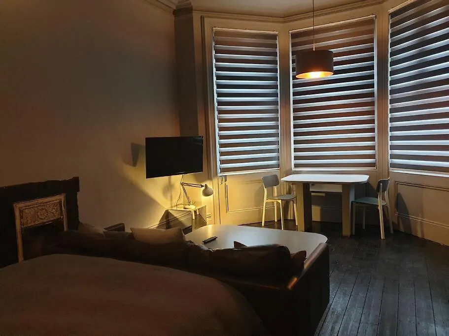 Apartment Elegant Studio In Central Hove - 5 Min Walk To Beach - 10 Min To Brighton