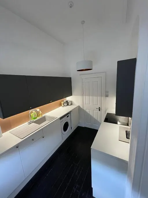 Apartment Elegant Studio In Central Hove - 5 Min Walk To Beach - 10 Min To Brighton