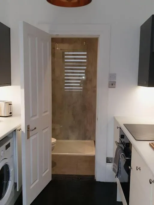 Elegant Studio In Central Hove - 5 Min Walk To Beach - 10 Min To Brighton